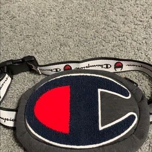 Champion fanny pack